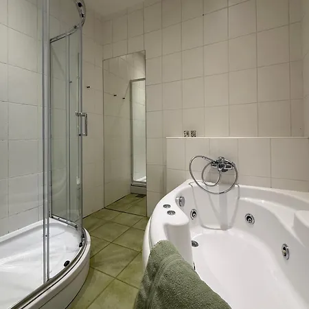 Daire Nest - Terrace & Free Parking *