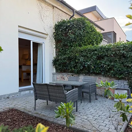 Nest - Terrace & Free Parking *